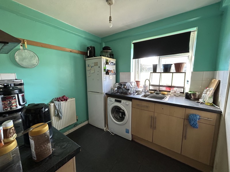 Aberfield Drive, Leeds, LS10 photo