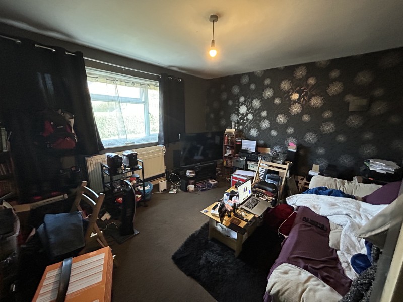 Aberfield Drive, Leeds, LS10 photo