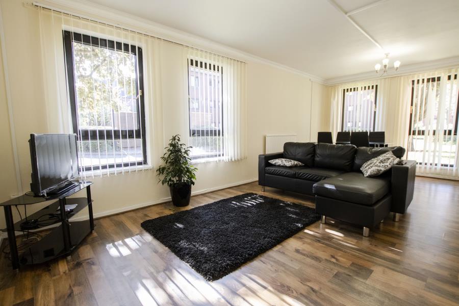 Dalloway Close, B5