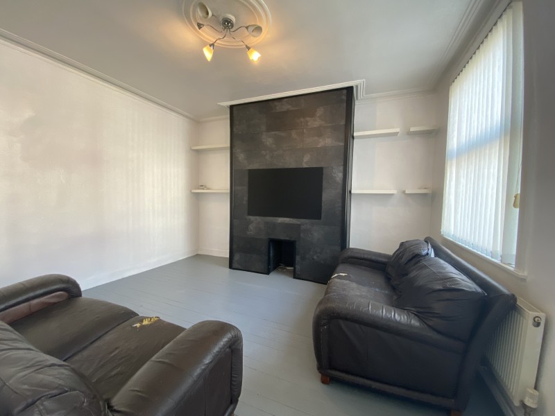 Clifton Avenue, Harehills, LS9 photo