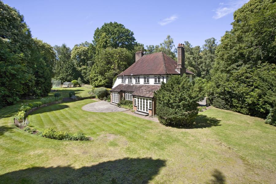 Wentworth Estate, Virginia Water Buckinghams