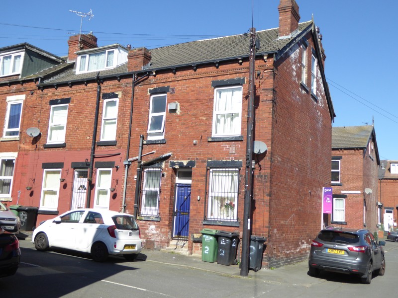 Property photo: Brompton Grive, Beeston, LS11