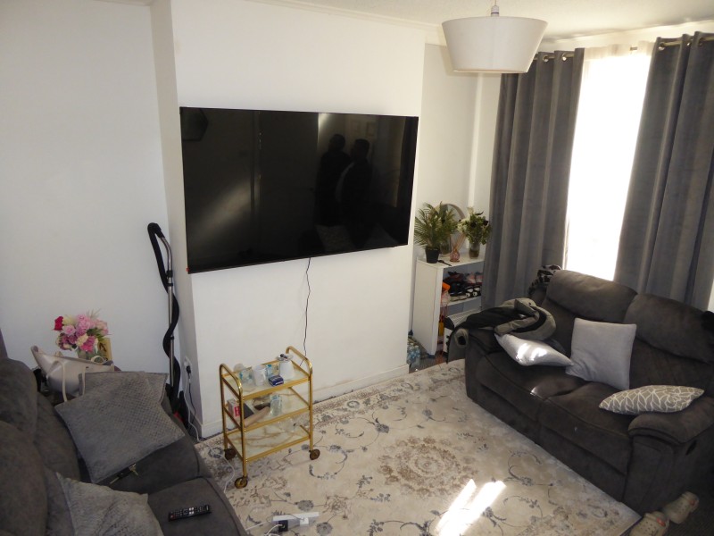 Brompton Grive, Beeston, LS11 photo