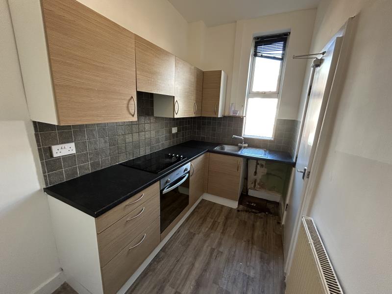 Compton Crescent, Harehills, LS9 photo