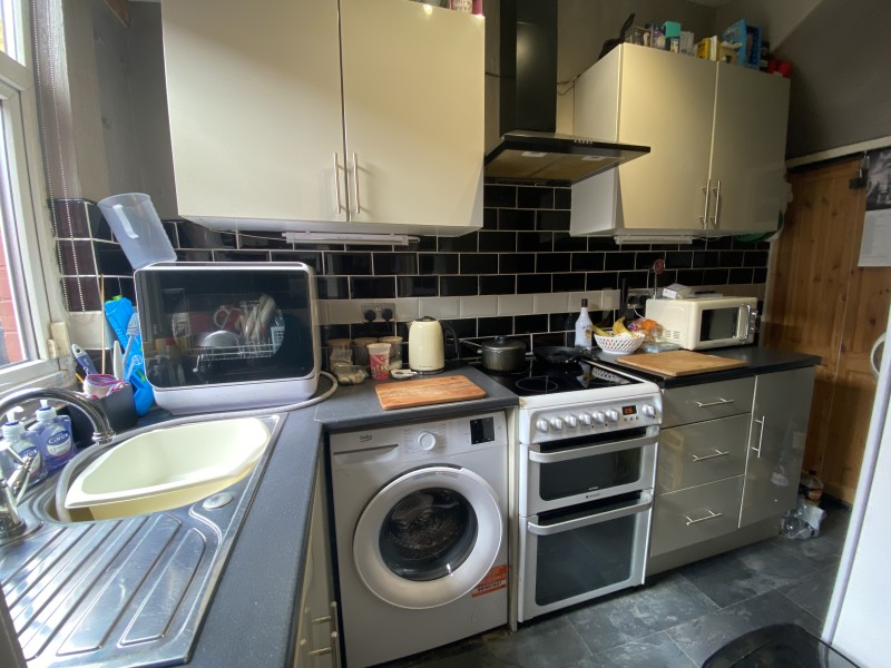 Sutherland Terrace, Harehills, LS9 photo