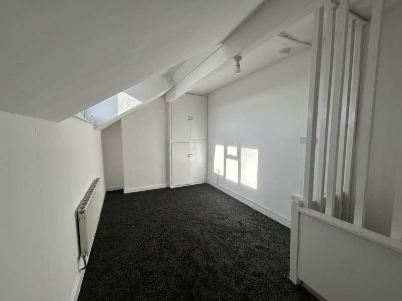 St Hilda's Mount, East End Park, LS9 photo